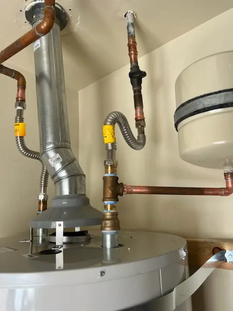 Water heater installation and plumbing repair in Bens Creek